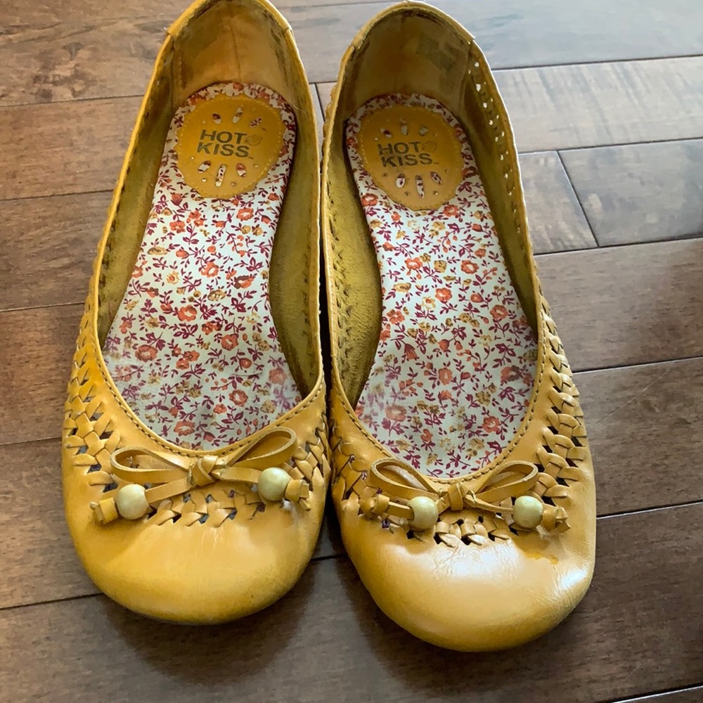 Yellow flats